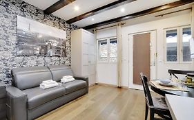 Charming Apt In An Exceptional Location In The Heart Of Paris -Louvre